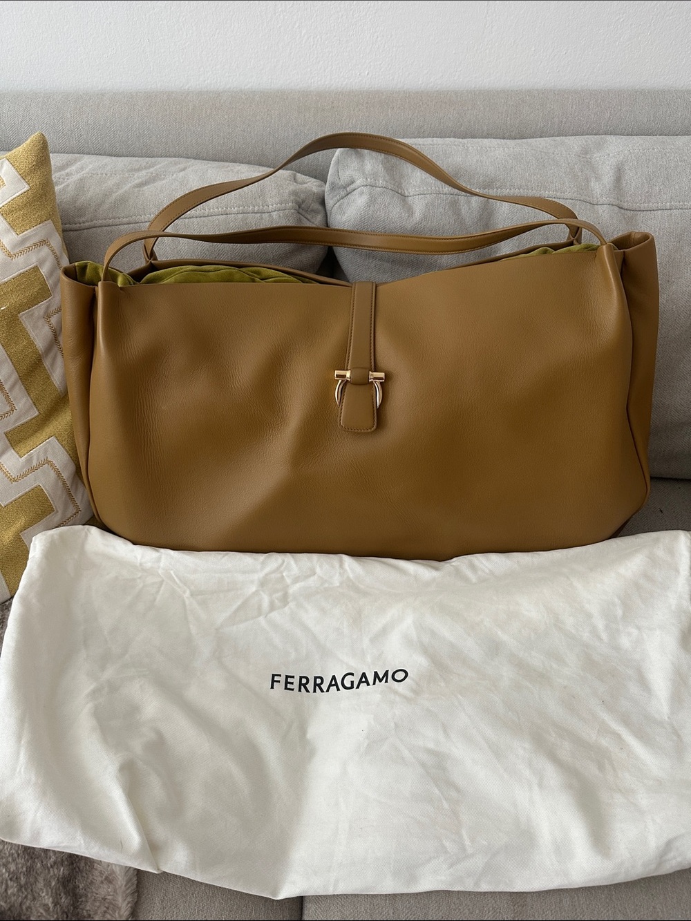 Salvatore Ferragamo Tan oversized Leather Tote - Picture 3 of 10